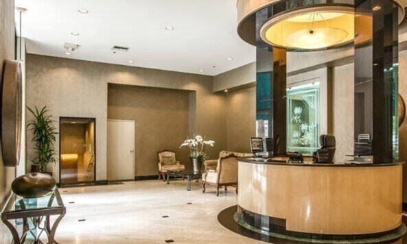 Vestíbulo - 10535 Wilshire Blvd