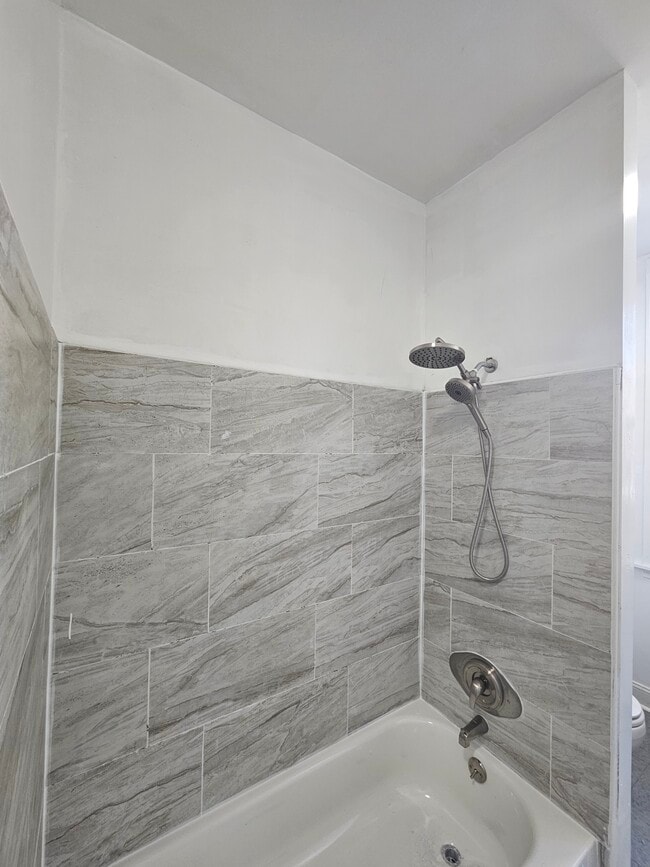 Building Photo - 1909 McCulloh St