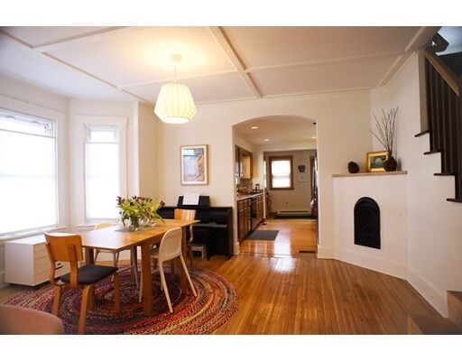 Building Photo - 20 Minot Pl