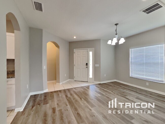 Foto del edificio - 11101 Robin Lake Ct