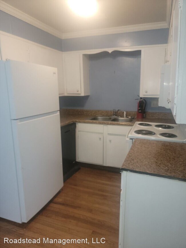 Building Photo - 4 br, 2 bath House - 165 Smith St