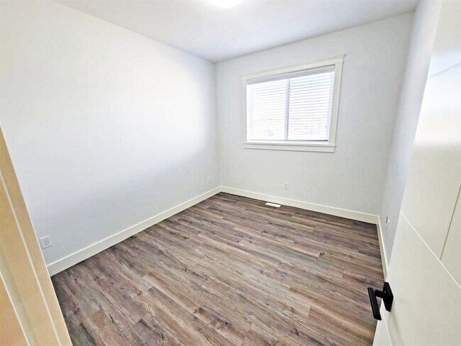 Building Photo - 8823-A-8112 112 Ave