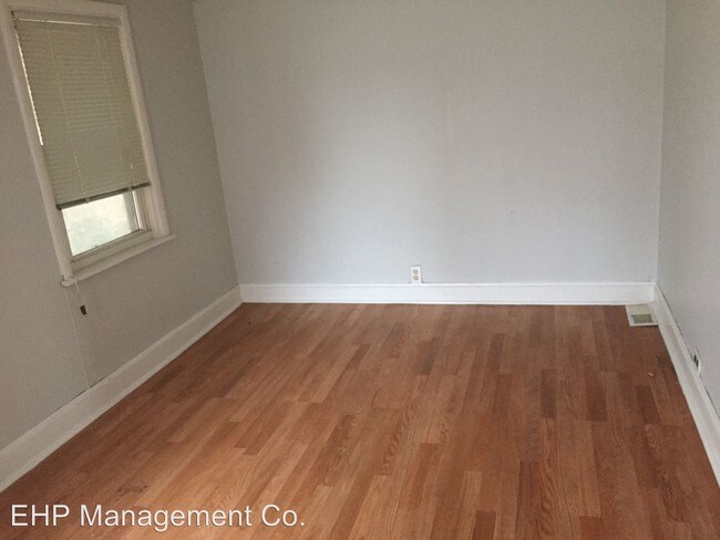 Building Photo - 1 br, 1 bath House - 2642 Geyer Street