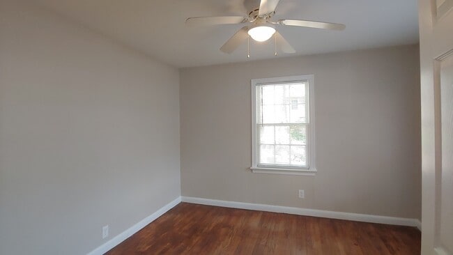 Foto del edificio - 4433 Highland Rd