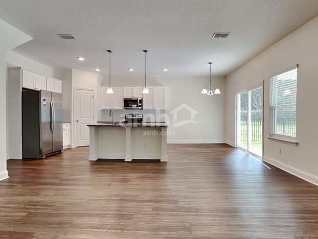 Building Photo - 3120 Creek Village Lane