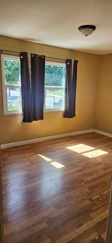 Foto del edificio - 4579 W 161st St