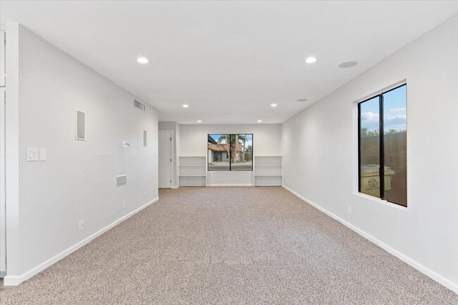 Building Photo - 4903 W Golden Ln