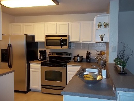 Building Photo - Luxurious Furnished 4bed in Dr.Phillips
