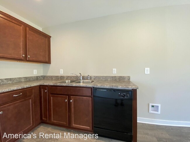 Building Photo - 3 br, 2 bath House - 37 Sunlight Circle