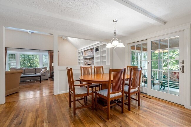 Foto del edificio - 40 Shadow Oak Dr