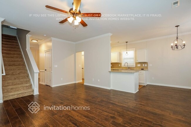Building Photo - 7420 Darblay St