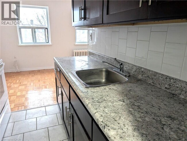 Photo du bâtiment - 2049 Prospect St