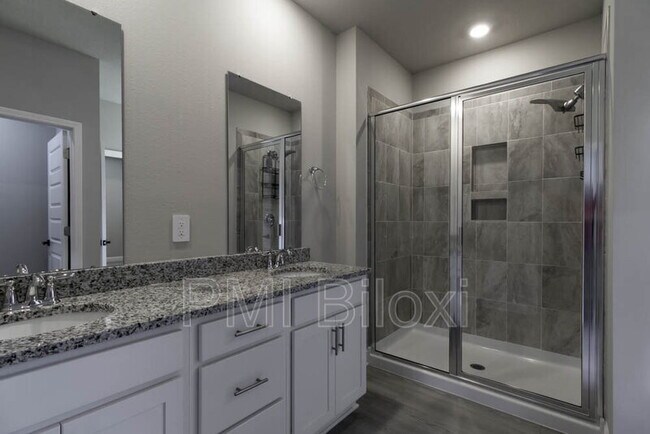 Foto del edificio - 84 Saltmeadow Cir