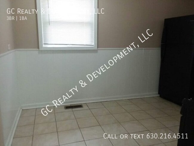 Building Photo - ***PARK FOREST / SINGLE FAMILY HOME  / 3 B...