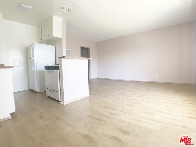 Building Photo - 12616 Caswell Ave