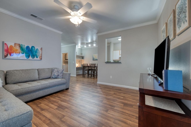 Building Photo - Saddle Ridge