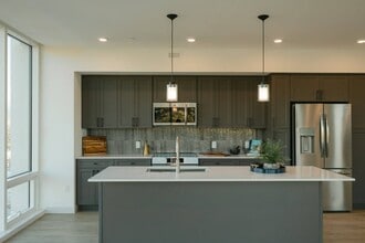 Building Photo - Seraph Luxury Downtown Apartments