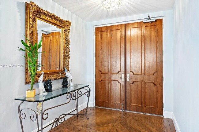 Foto del edificio - 13643 Deering Bay Dr
