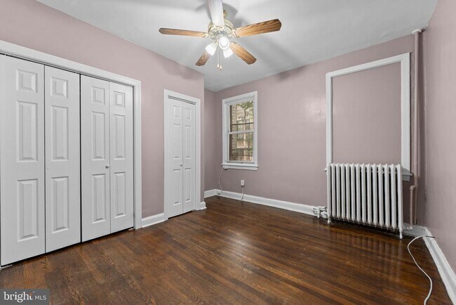Foto del edificio - 1617 F St NE