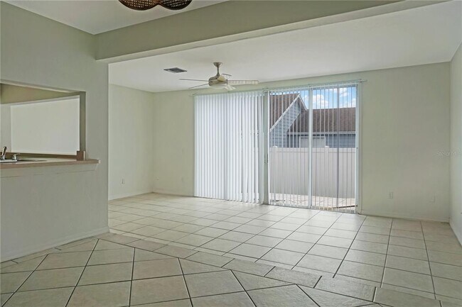 Foto del edificio - 215 Mango Dr