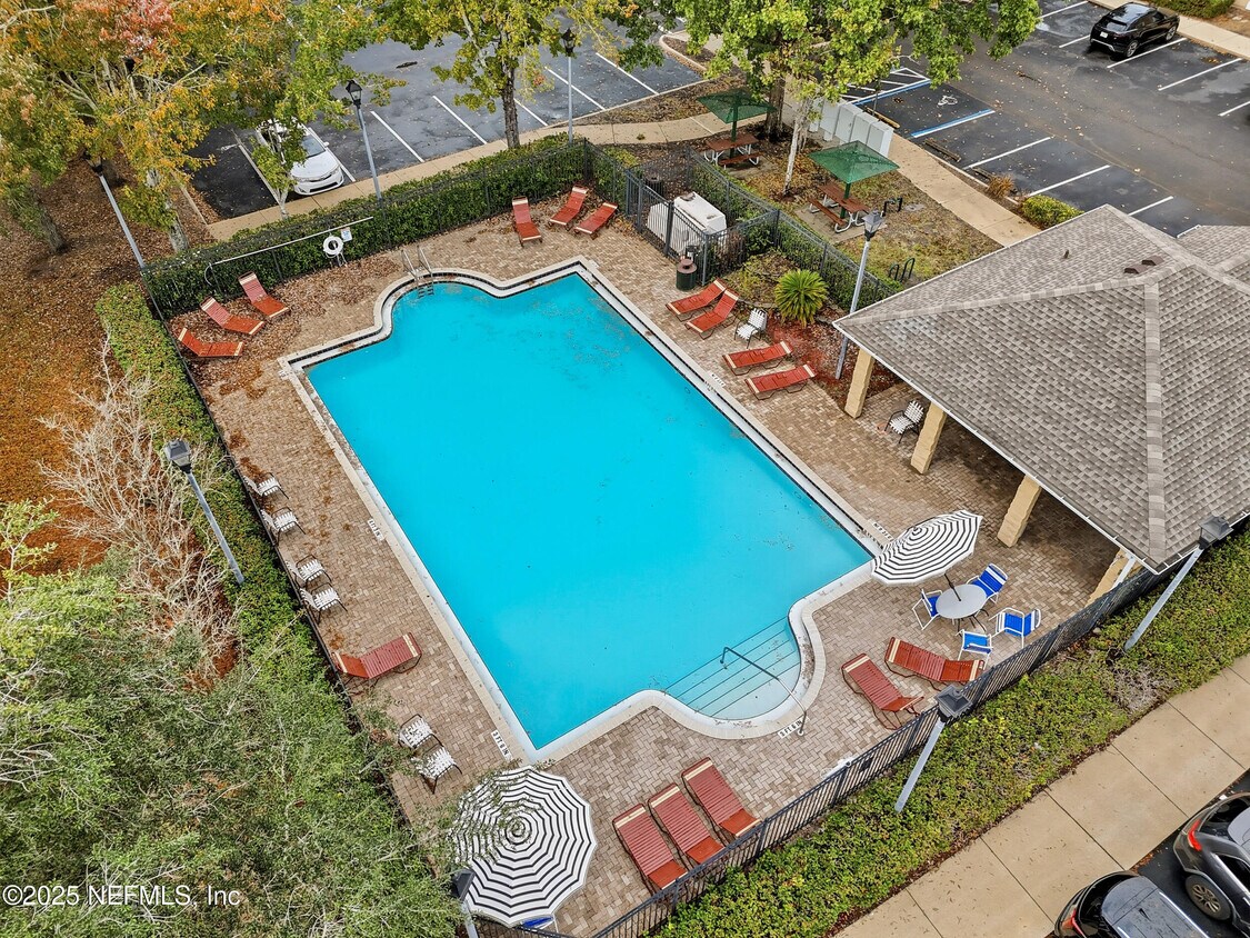 Foto principal - 6081 Maggies Cir