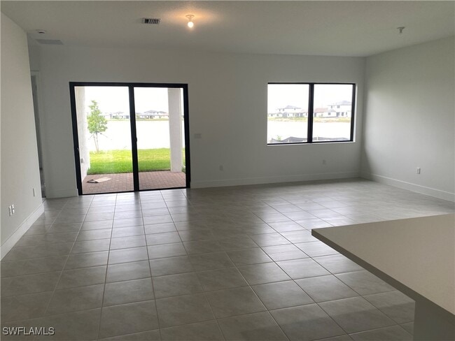 Building Photo - 5135 Nevola Ave
