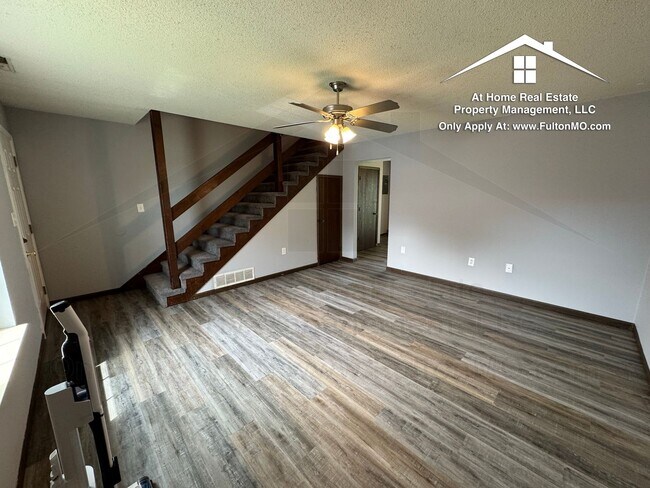 Foto del edificio - 533 Collier Ln