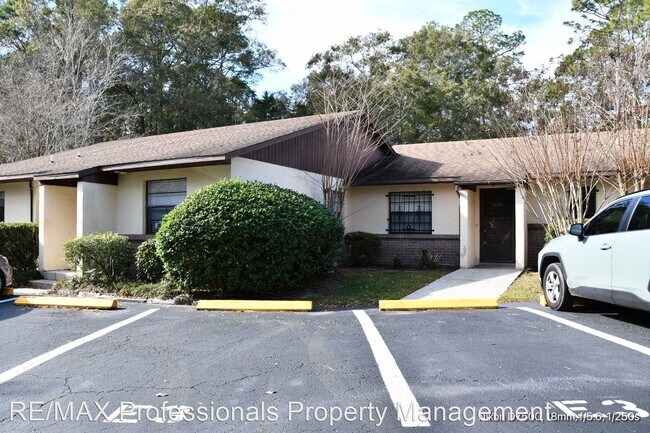 Foto del edificio - 2 br, 2 bath House - 3418 NW 21st Drive