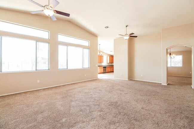 Foto del edificio - 12465 N Stone Ring Dr