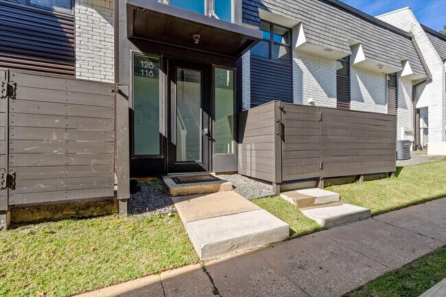 Foto del edificio - SPRINGHILL OAKS CONDOMINIUMS