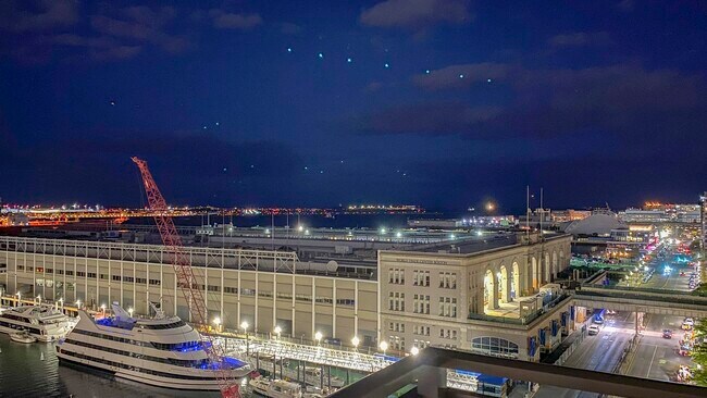 Building Photo - 133 Seaport Blvd