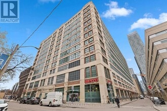 Building Photo - 135 Dalhousie St