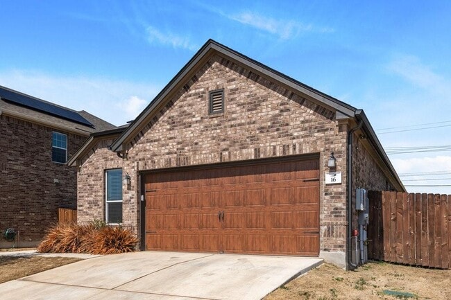 Building Photo - 2471 Sunrise Rd