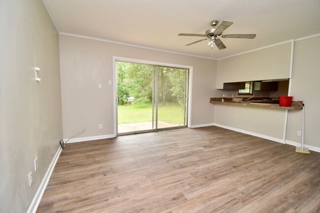 Building Photo - Updated 3 Bed, 2 Bath Home in Grambling!