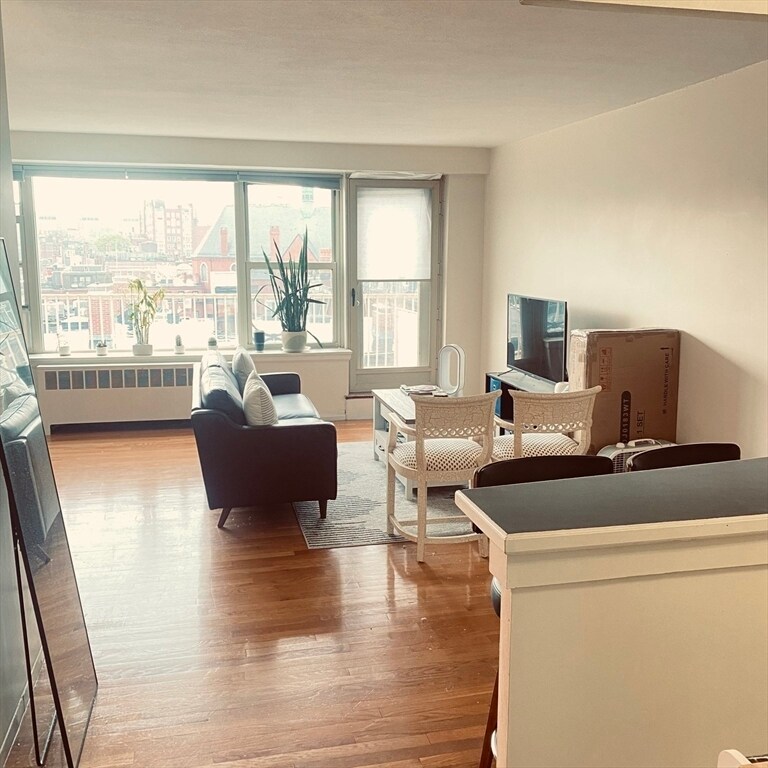 Foto principal - 145 Pinckney St