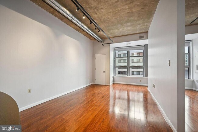 Foto del edificio - 1300 N St NW