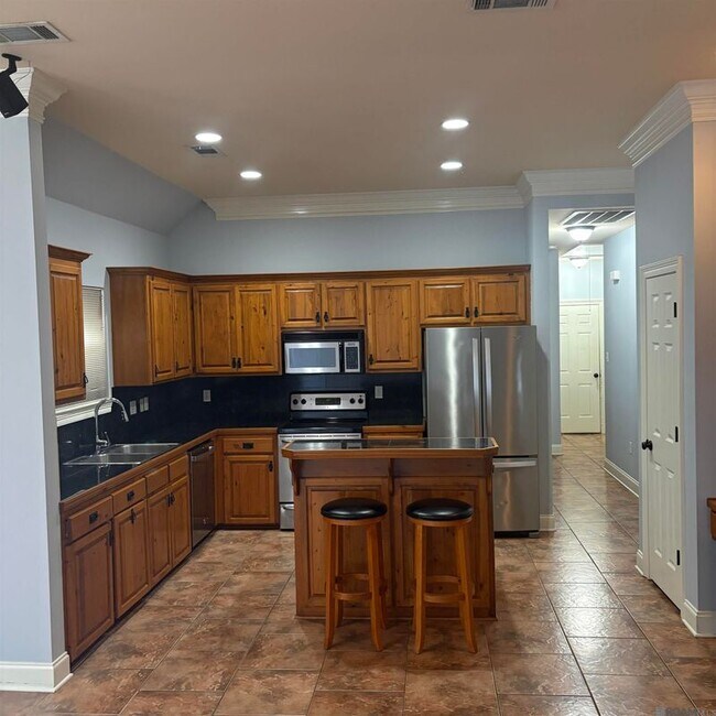 Foto del edificio - 3111 Nicholson Lake Dr