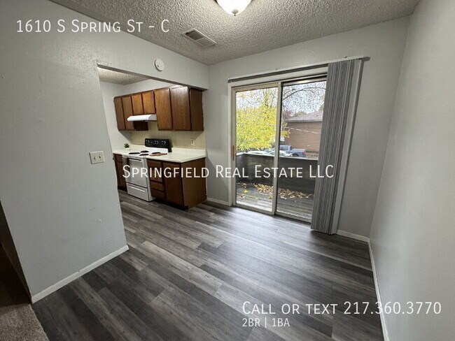 Building Photo - 1610 S Spring St