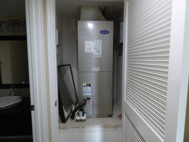 Foto del edificio - *** Beautiful 2 bedroom 2.5 bathroom Townh...