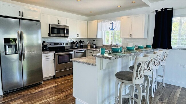 Foto del edificio - 443 4th Rd