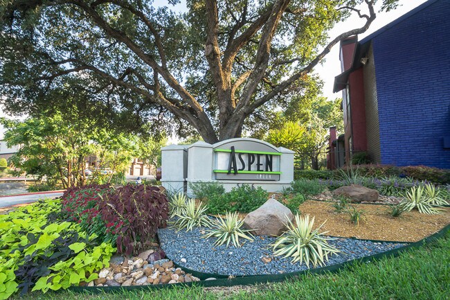 Aspen Creek Apartments Dallas Tx Apartments Com