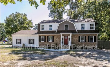 Building Photo - 488 Harpersville Rd