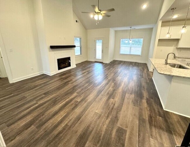 Foto del edificio - Brand New 5-bedroom 3 bath home in Olive Branch @ Southbranch