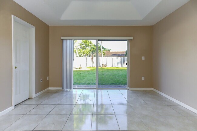 Foto del edificio - 18081 SW 152nd Ct
