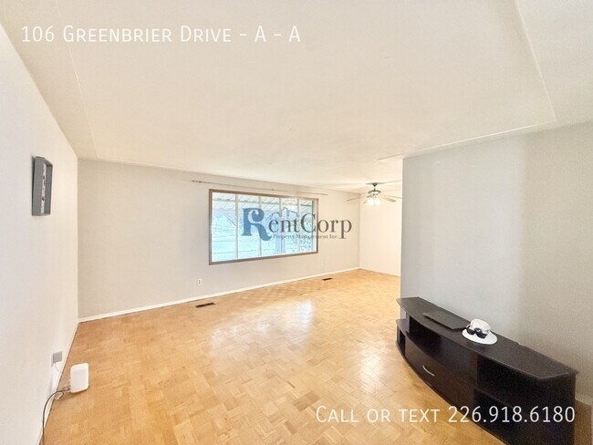 Photo du bâtiment - 106 Greenbrier Dr