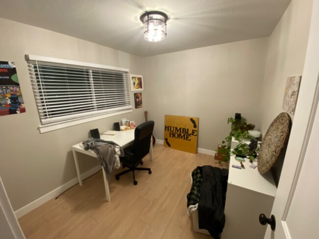 Foto del edificio - 3221 Normington Dr