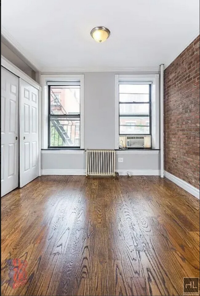 Foto del edificio - Act now on this gorgeous 1BR 1BTH apartmen...