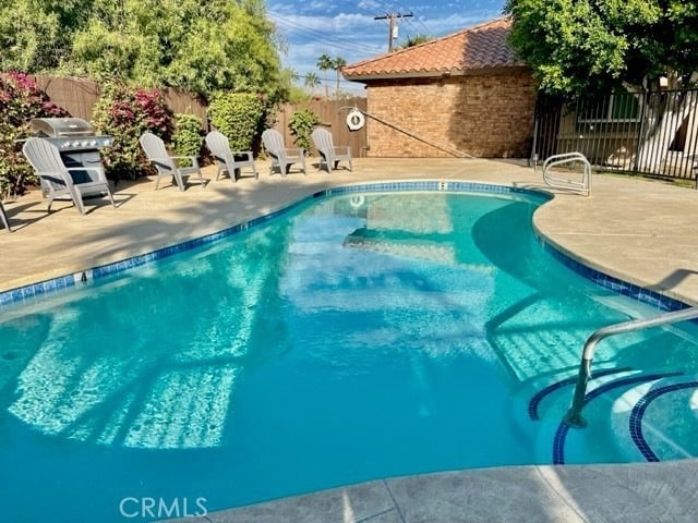 Foto del edificio - 79400 Ave 42