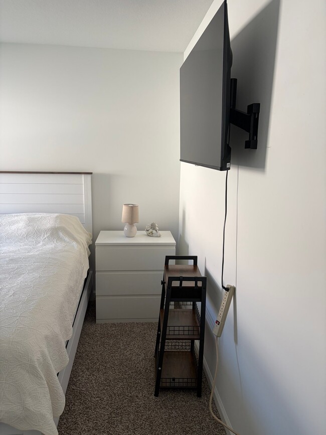 Foto del edificio - 3856 Bradley Dr