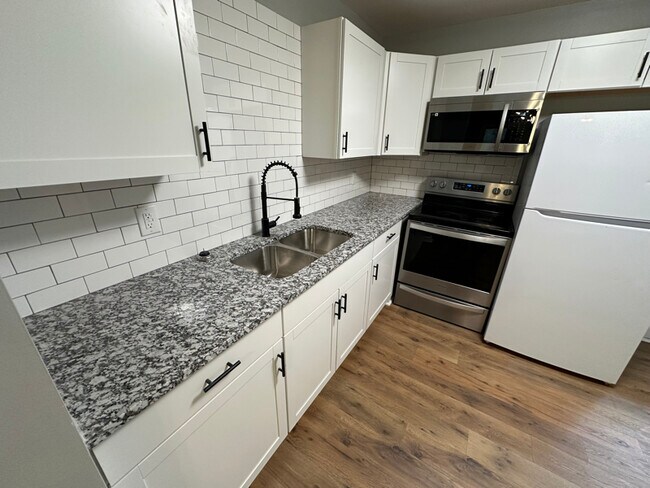 Foto del edificio - 123 S Sam Davis Ave